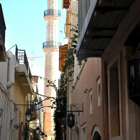 Rimondi Square شقة
