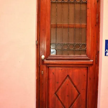 Rimondi Square شقة *